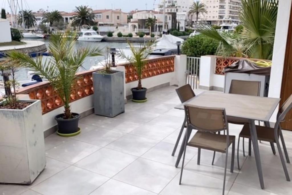 Appartement Terrasse Emplacement N° 1 엠푸리아브라바 외부 사진